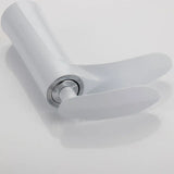 Elegante Waschbeckenarmatur in Weiß mit Kaskadenauslauf und Mischfunktion aus Messing