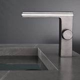 AquaElite LED-Waschtischmischer – Intelligente Messingarmatur mit Digitaler Temperaturanzeige